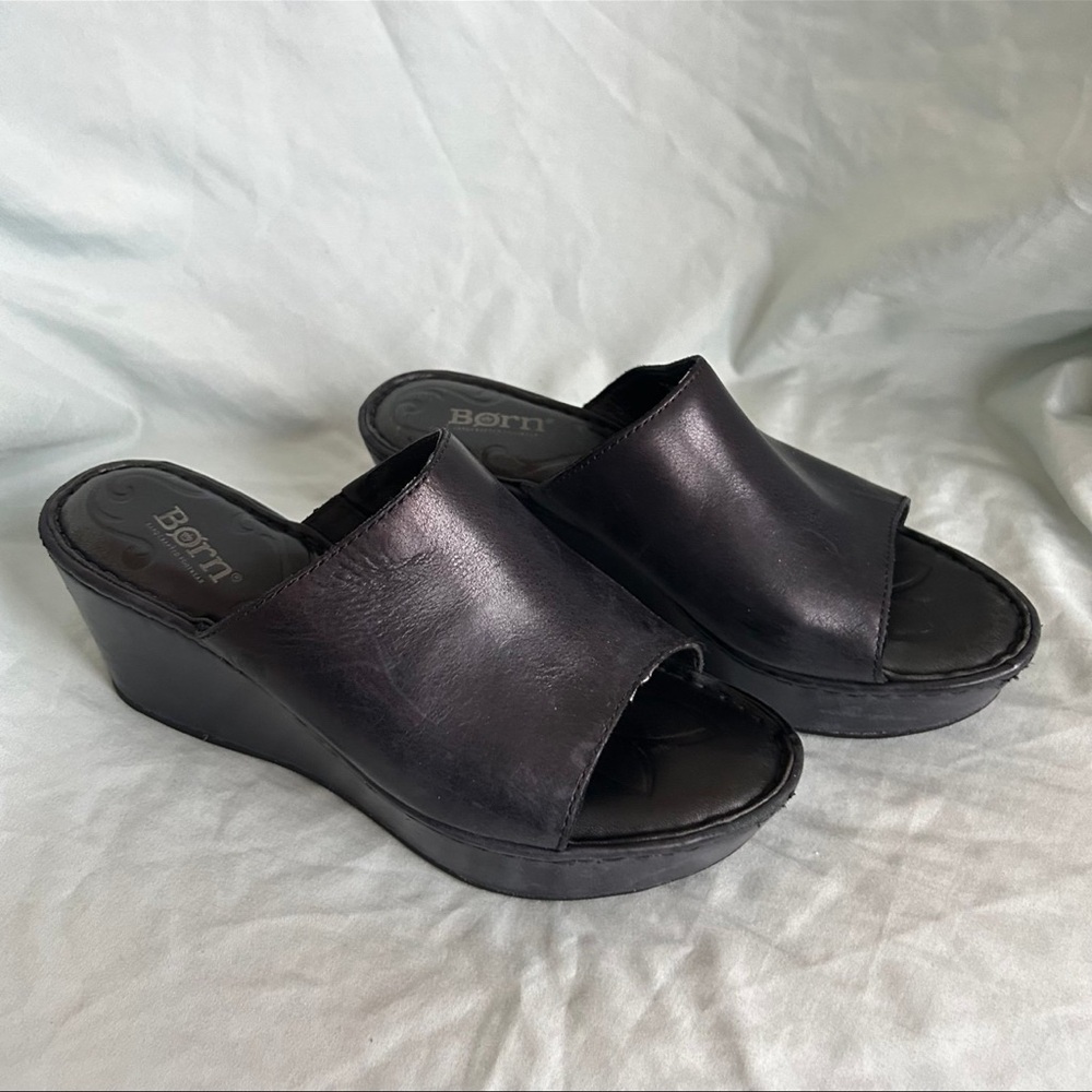 Born Women's Classic Black Wedge Mules